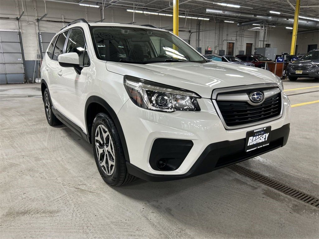 Used 2020 Subaru Forester Premium image 2