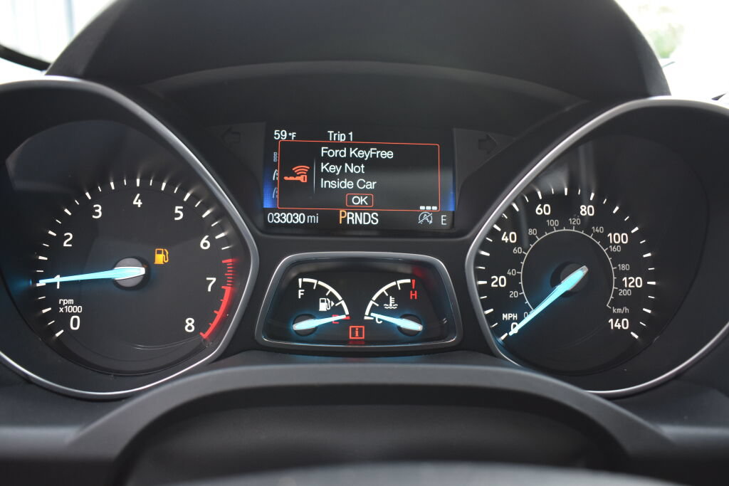 Used 2019 Ford Escape Titanium AWD/4WD image 10