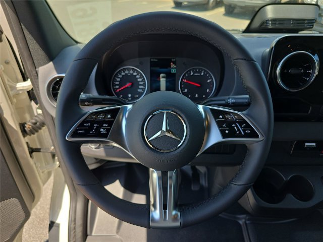 New 2026 Mercedes-Benz Sprinter 2500 image 23