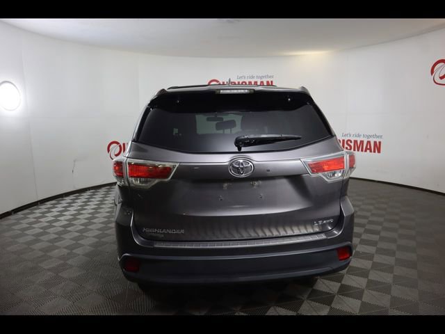 Used 2016 Toyota Highlander LE image 9