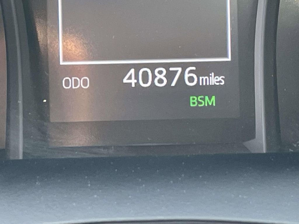 Used 2024 Toyota Camry LE FWD image 17