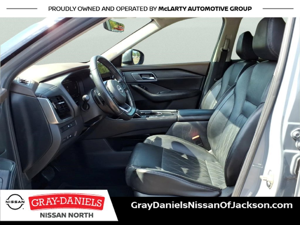 Used 2023 Nissan Rogue Platinum w/ Platinum Premium Package FWD image 22