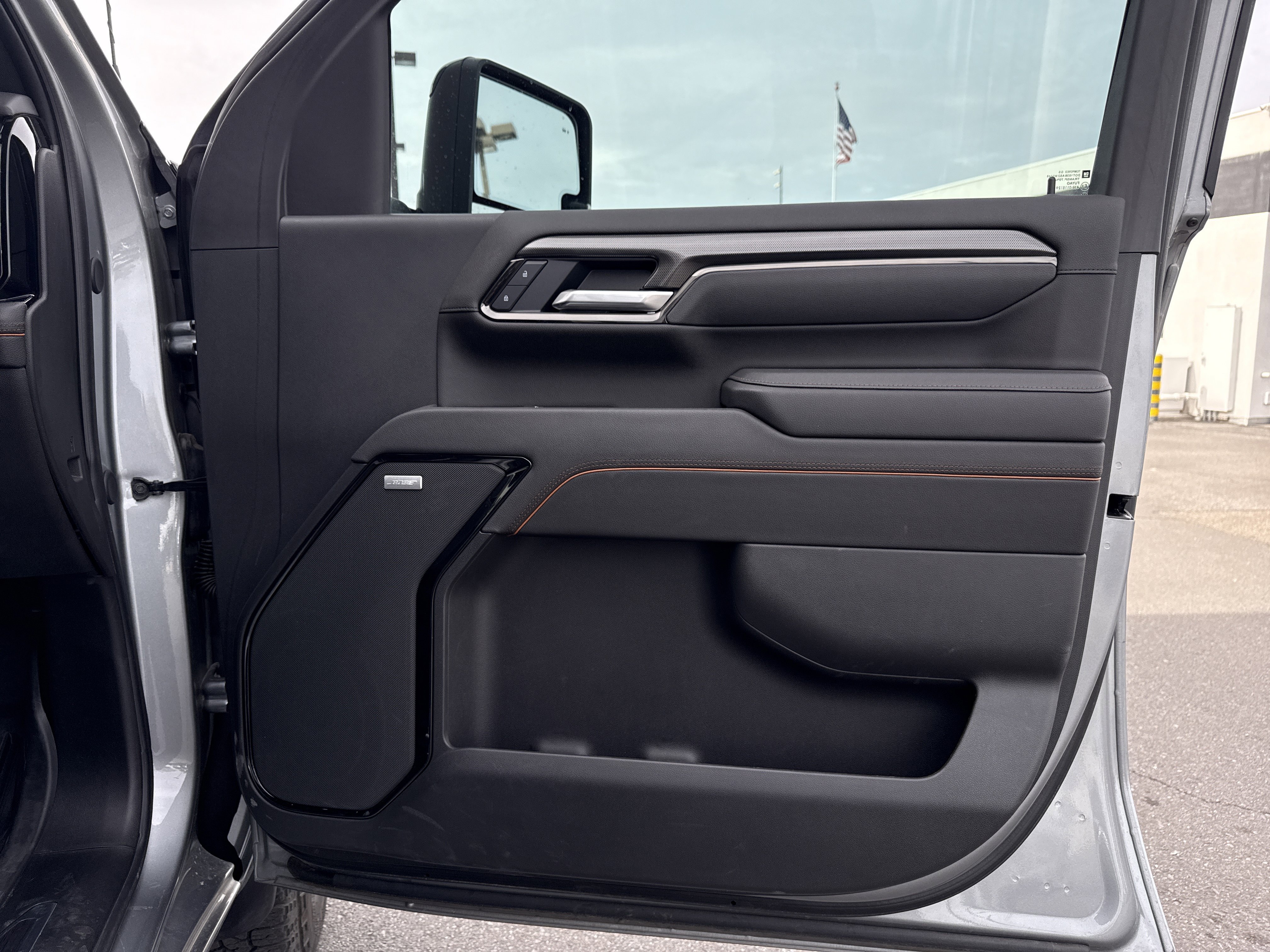 Used 2025 GMC Sierra 2500 AT4 image 11