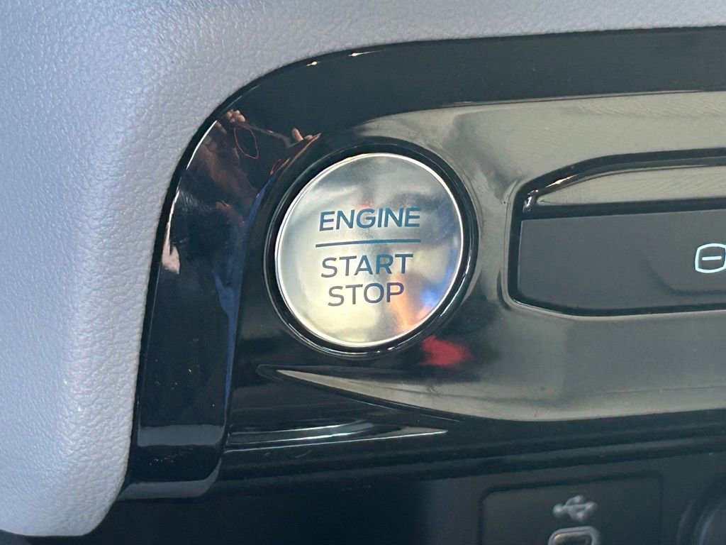 Certified 2024 Ford Escape SE FWD image 43