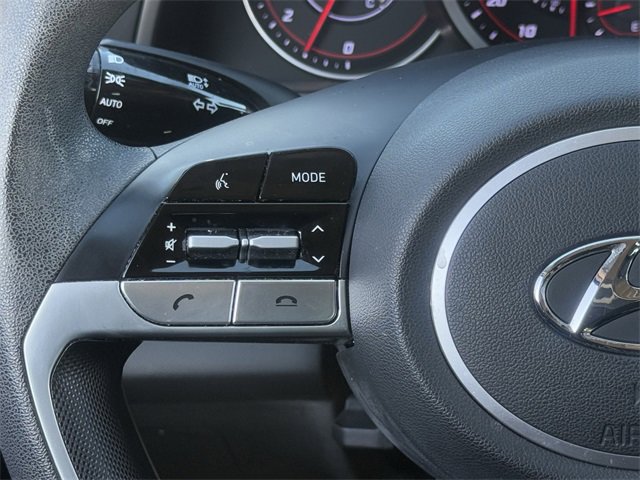 Used 2023 Hyundai Elantra SEL image 12