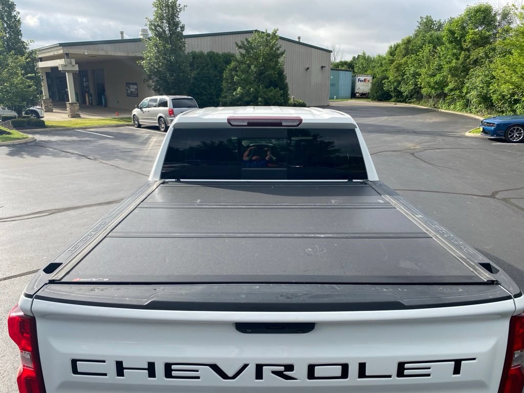 Used 2021 Chevrolet Silverado 1500 LT Trail Boss w/ Convenience Package II AWD/4WD image 9