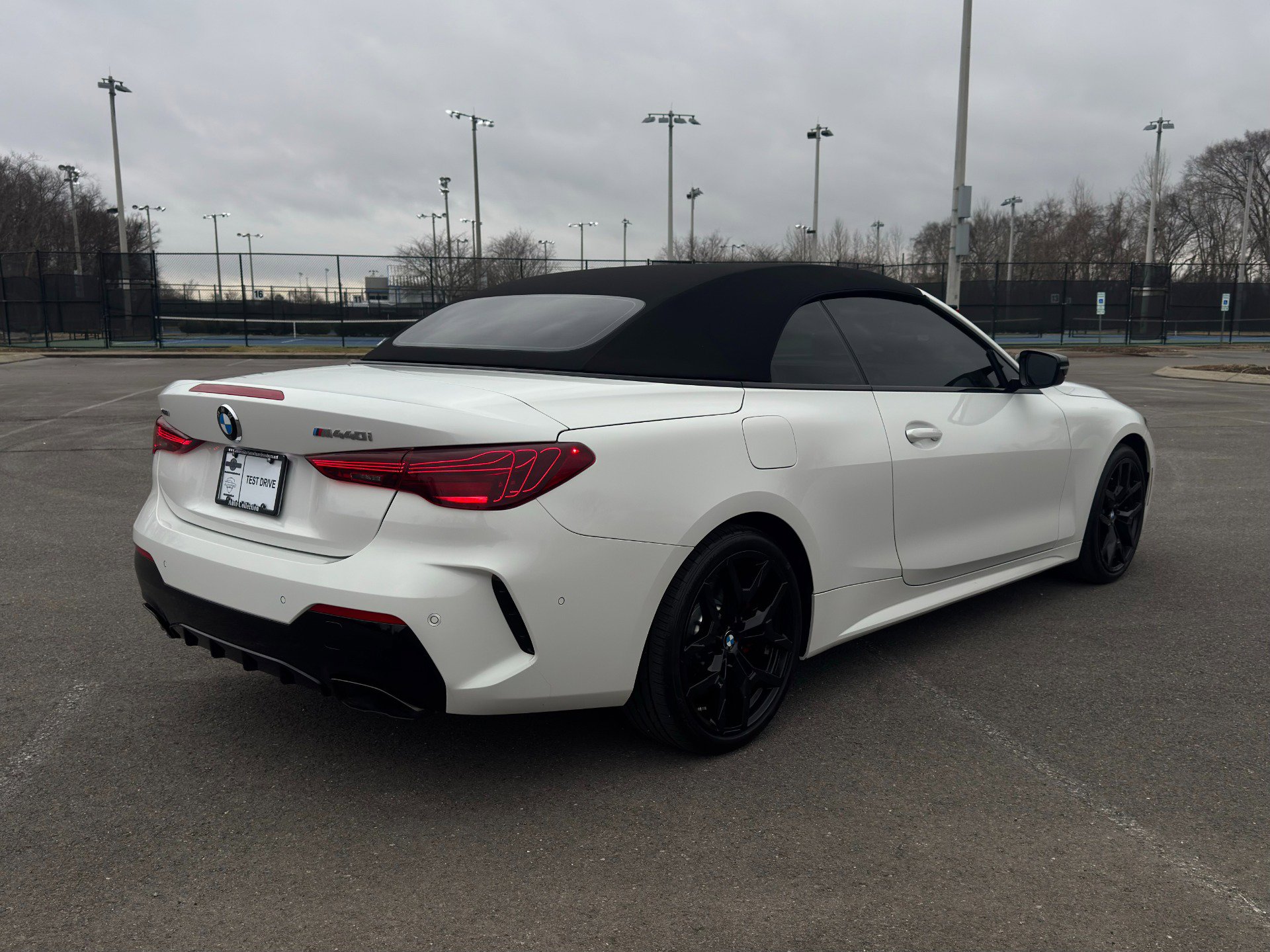 Used 2025 BMW 440i xDrive Convertible w/ Premium Package image 15