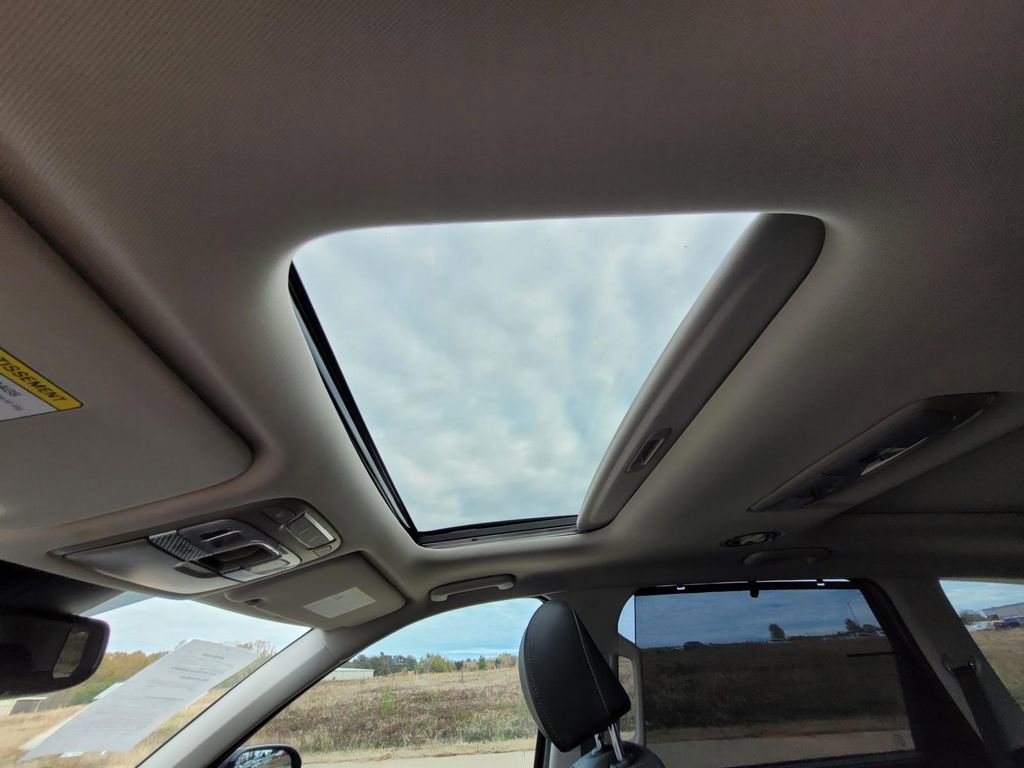 Used 2022 Kia Telluride SX w/ Nightfall Edition Package image 12