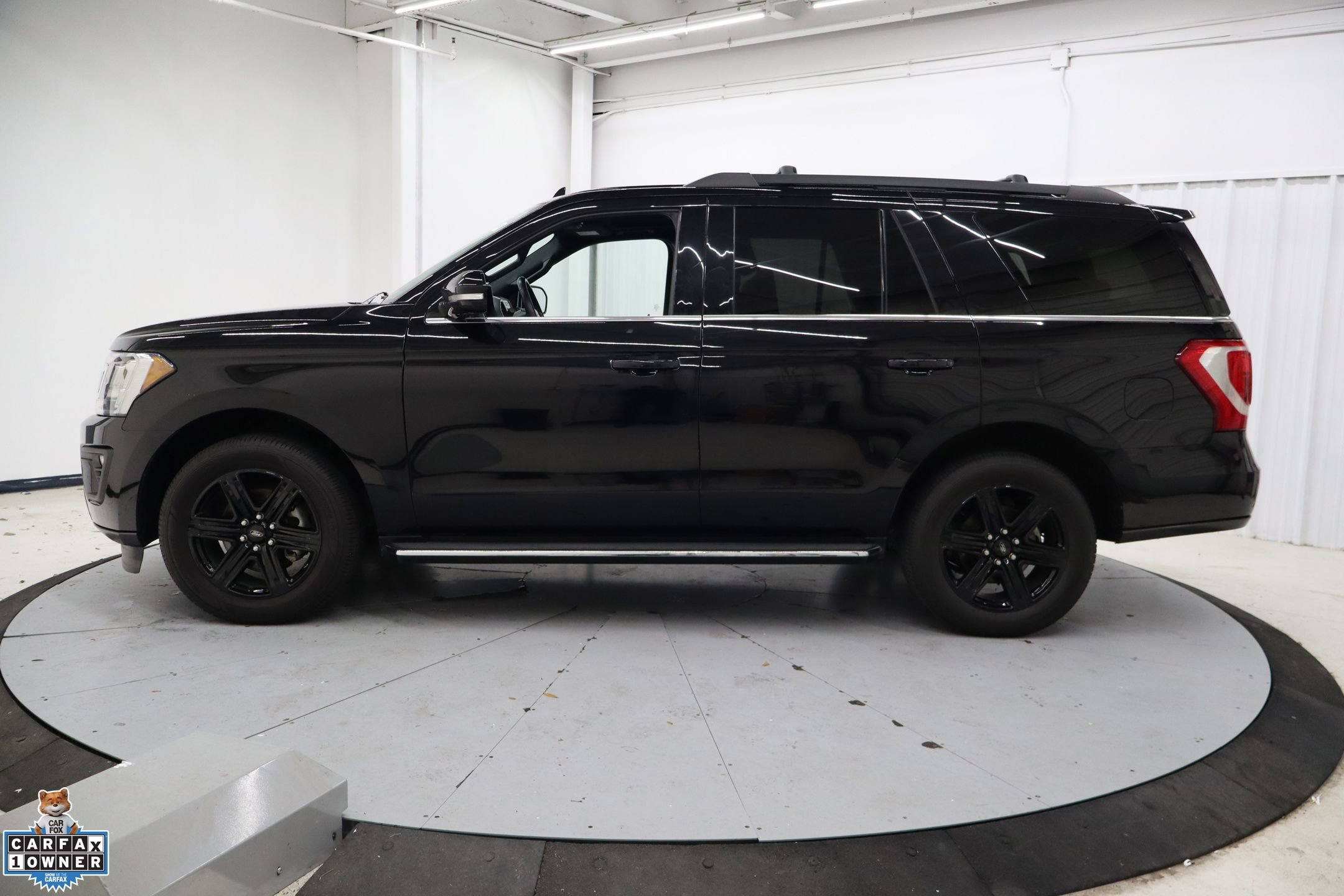 Used 2021 Ford Expedition XLT image 9