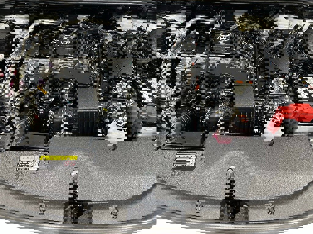 Used 2025 Toyota Corolla SE image 67