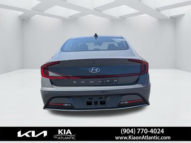 Used 2022 Hyundai Sonata SE w/ Cargo Package FWD image 4