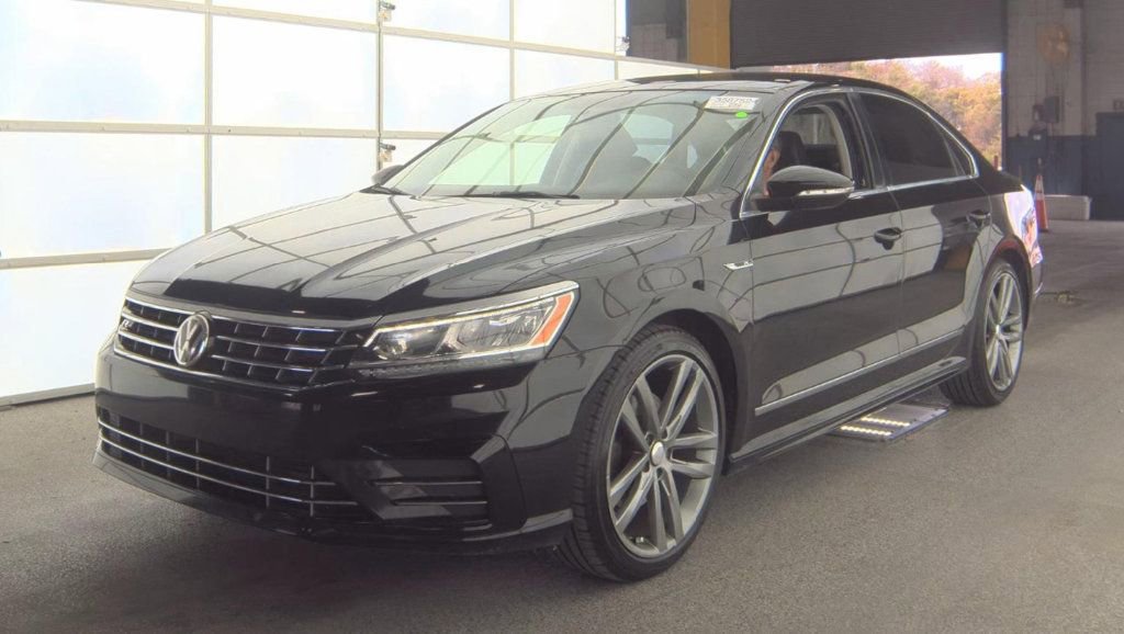 Used 2017 Volkswagen Passat 1.8T R-Line FWD video 1
