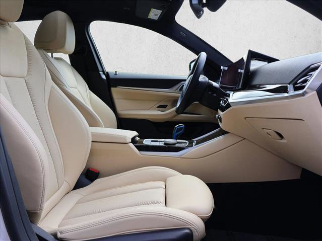 Used 2023 BMW i4 eDrive35 image 30