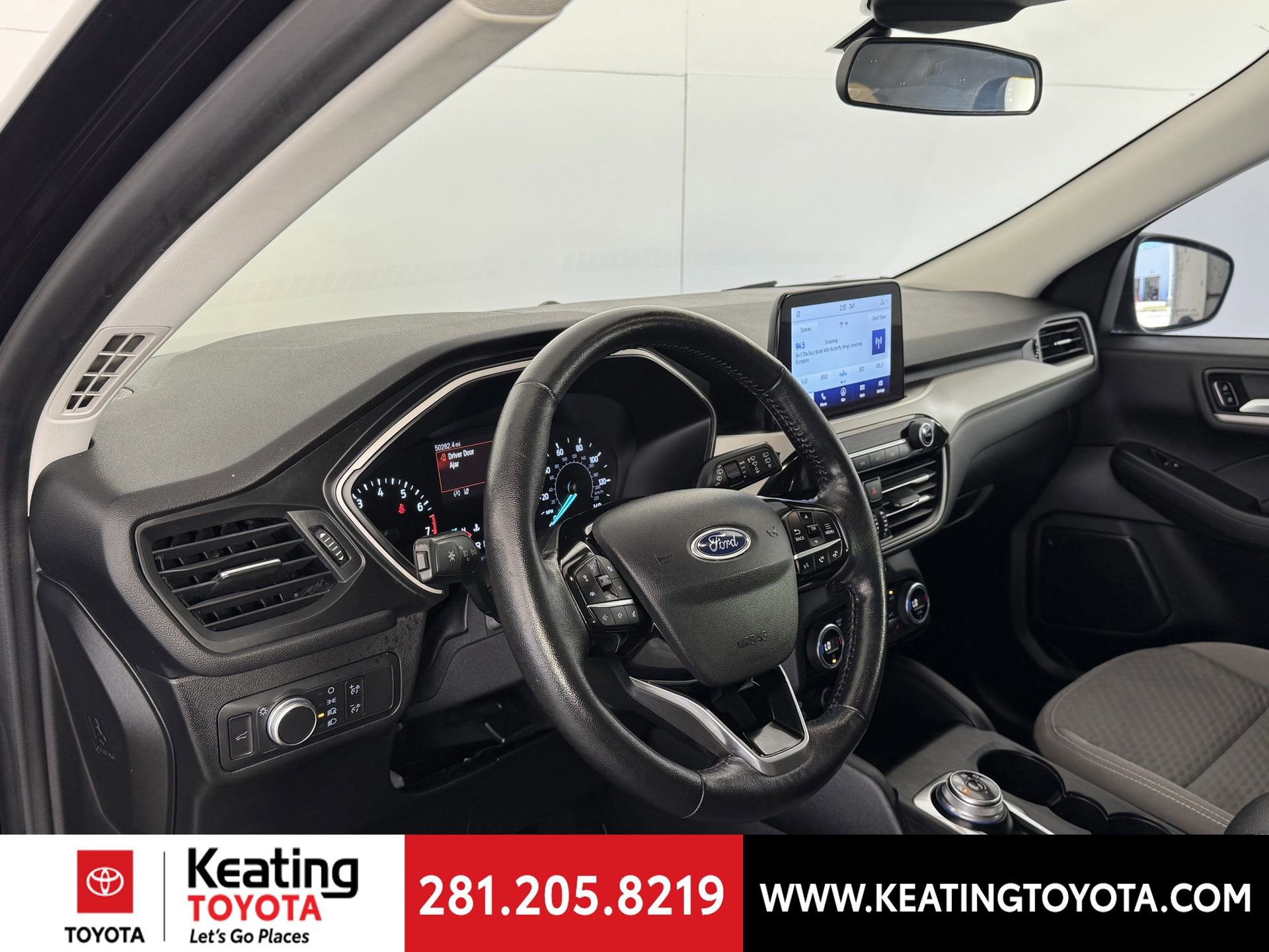 Used 2021 Ford Escape SE w/ SE Sport Appearance Package image 13