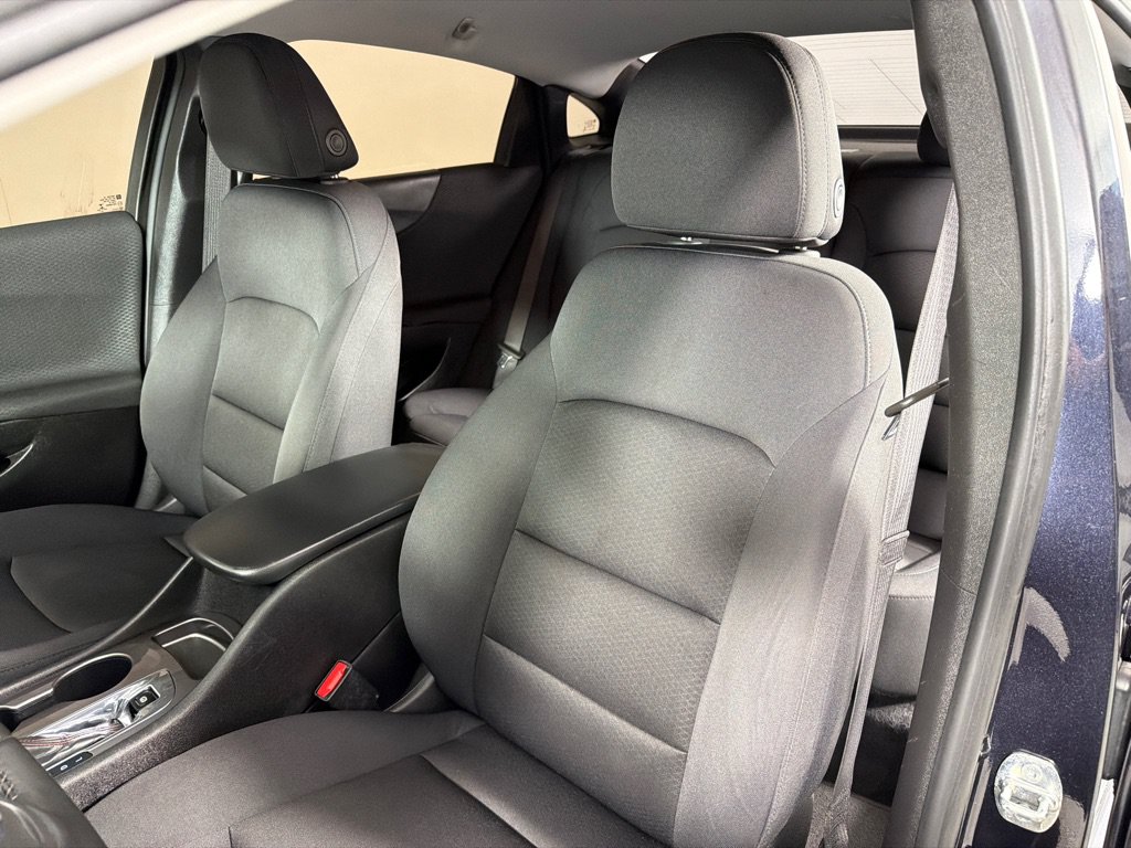 Used 2023 Chevrolet Malibu RS FWD image 13