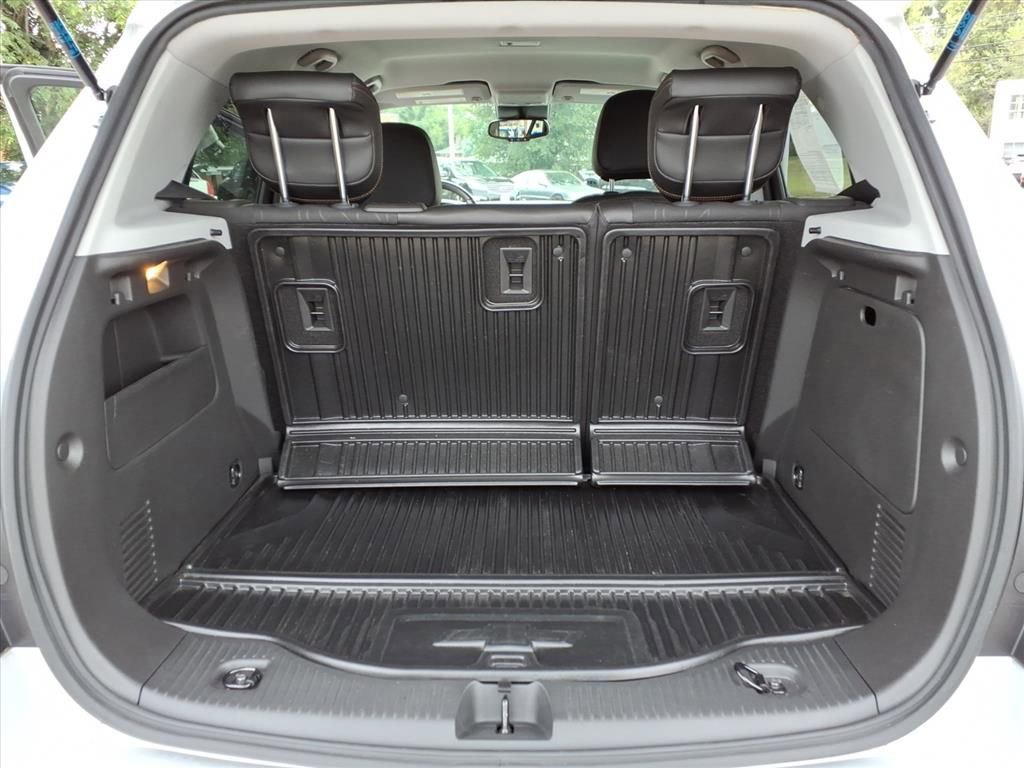 Used 2022 Chevrolet Trax LT w/ Sport Edition image 36