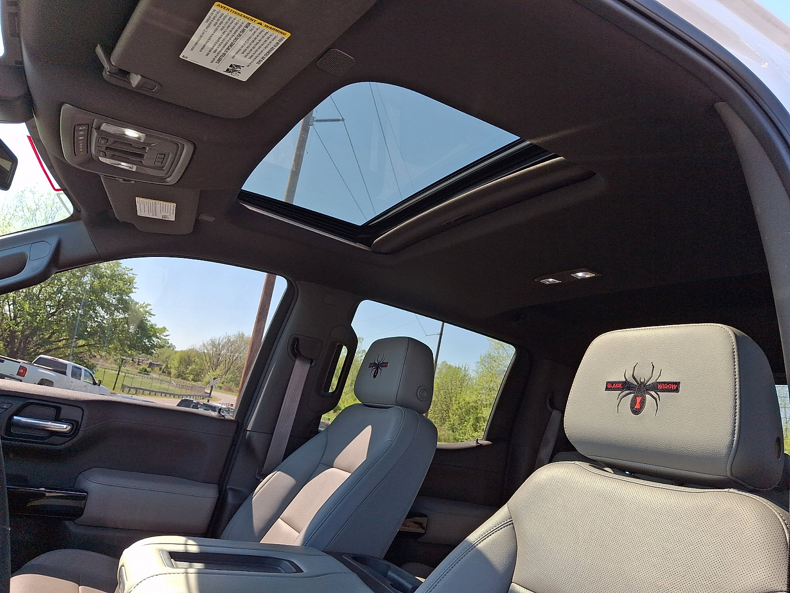 Used 2021 GMC Sierra 1500 SLT w/ SLT Premium Plus Package AWD/4WD image 16