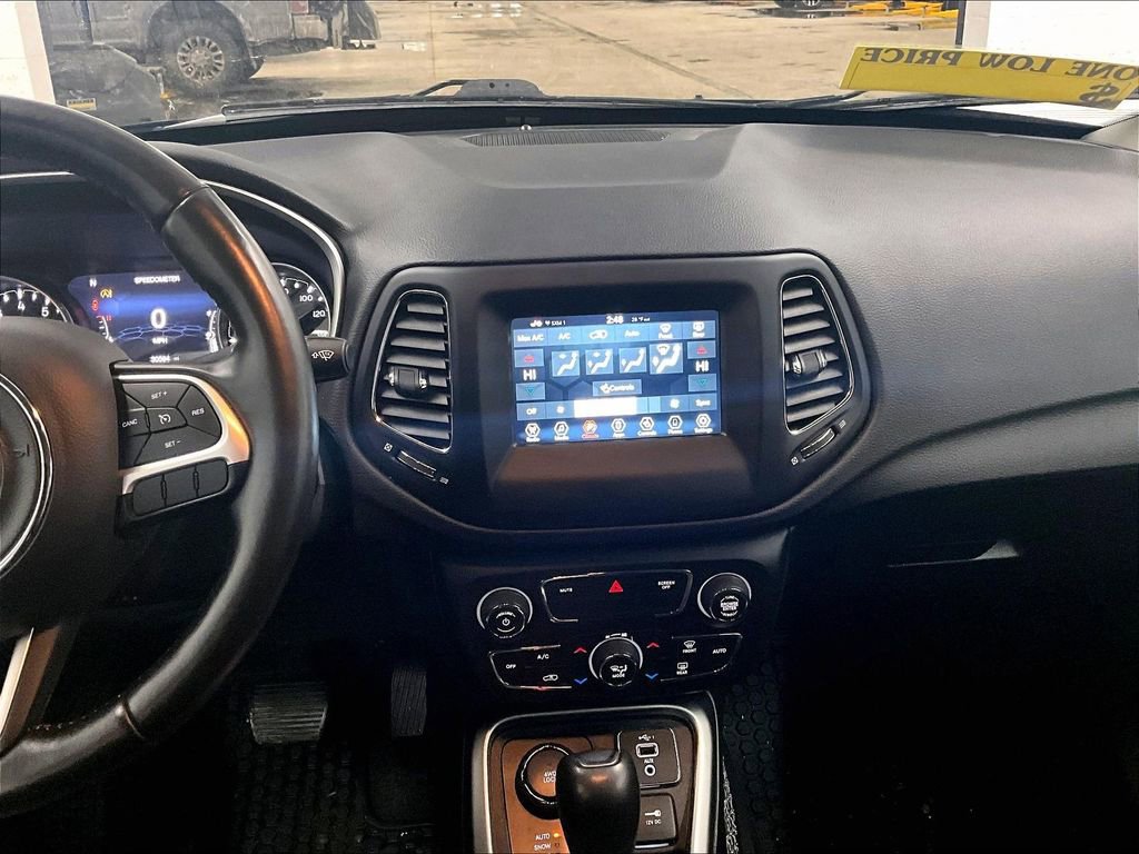 Used 2021 Jeep Compass Latitude w/ Convenience Group image 18