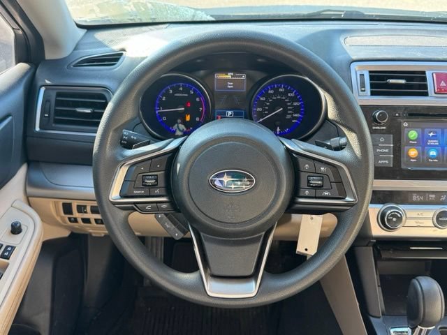 Used 2019 Subaru Outback 2.5i AWD/4WD image 16