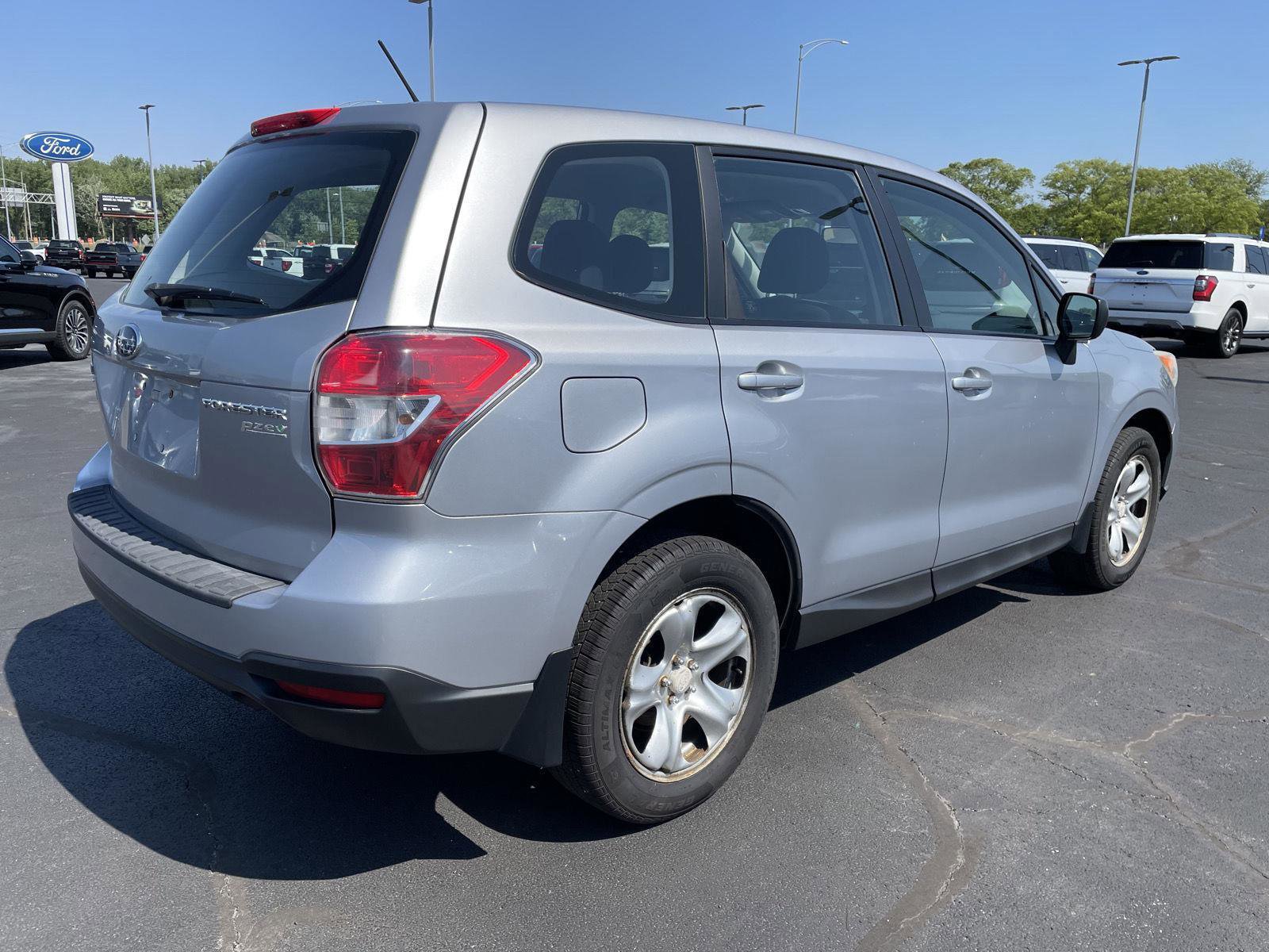 Used 2014 Subaru Forester 2.5i AWD/4WD image 3