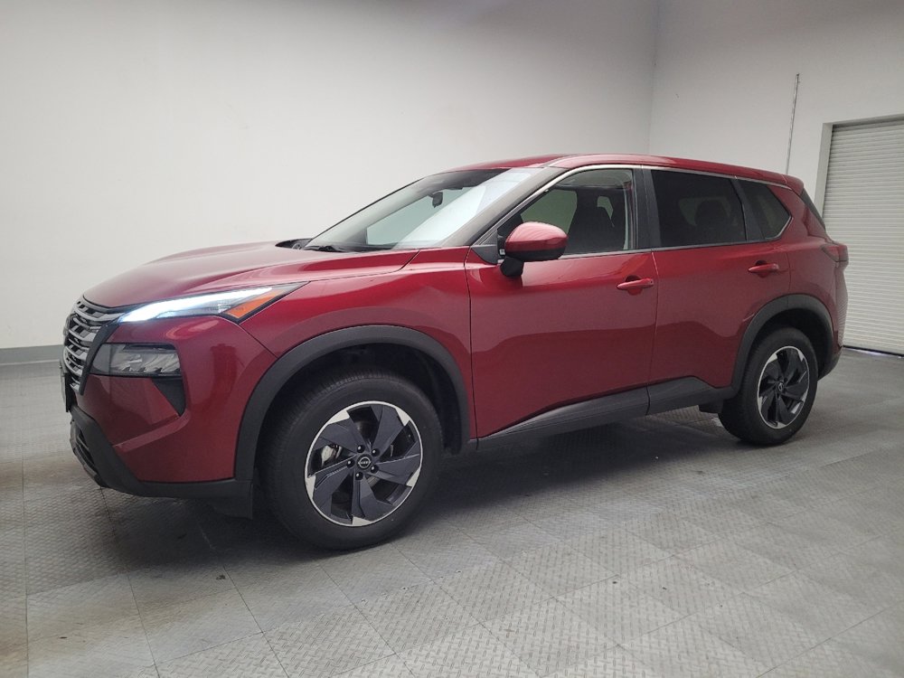 Used 2024 Nissan Rogue SV image 2