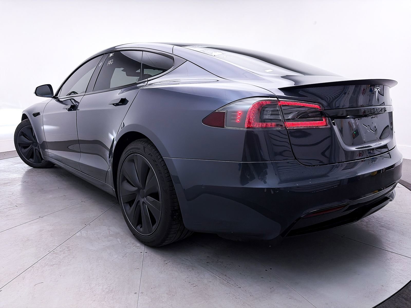 Used 2021 Tesla Model S Plaid image 2
