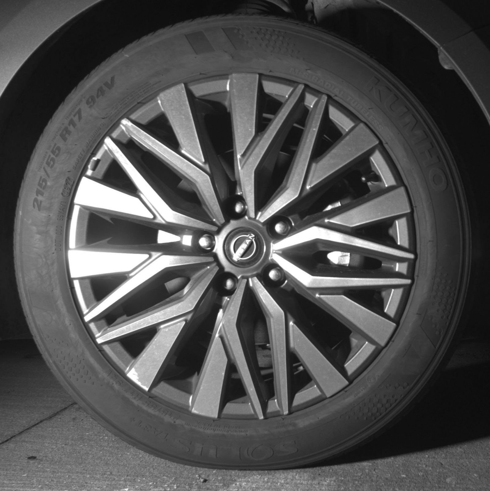 Used 2025 Nissan Altima 2.5 SV FWD image 16
