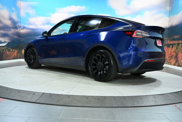 Used 2021 Tesla Model Y Long Range image 5