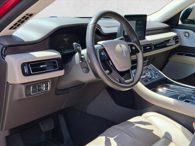 Used 2020 Lincoln Aviator Reserve w/ Equipment Group 202A AWD/4WD image 6