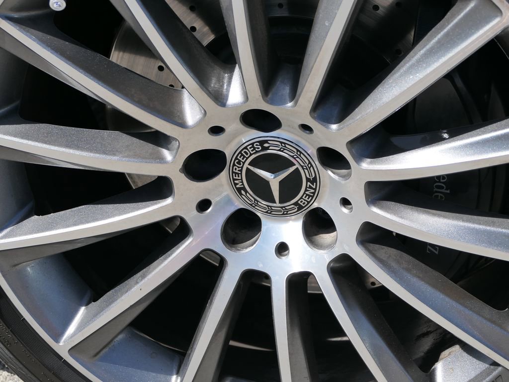 Used 2019 Mercedes-Benz SL 550 image 10