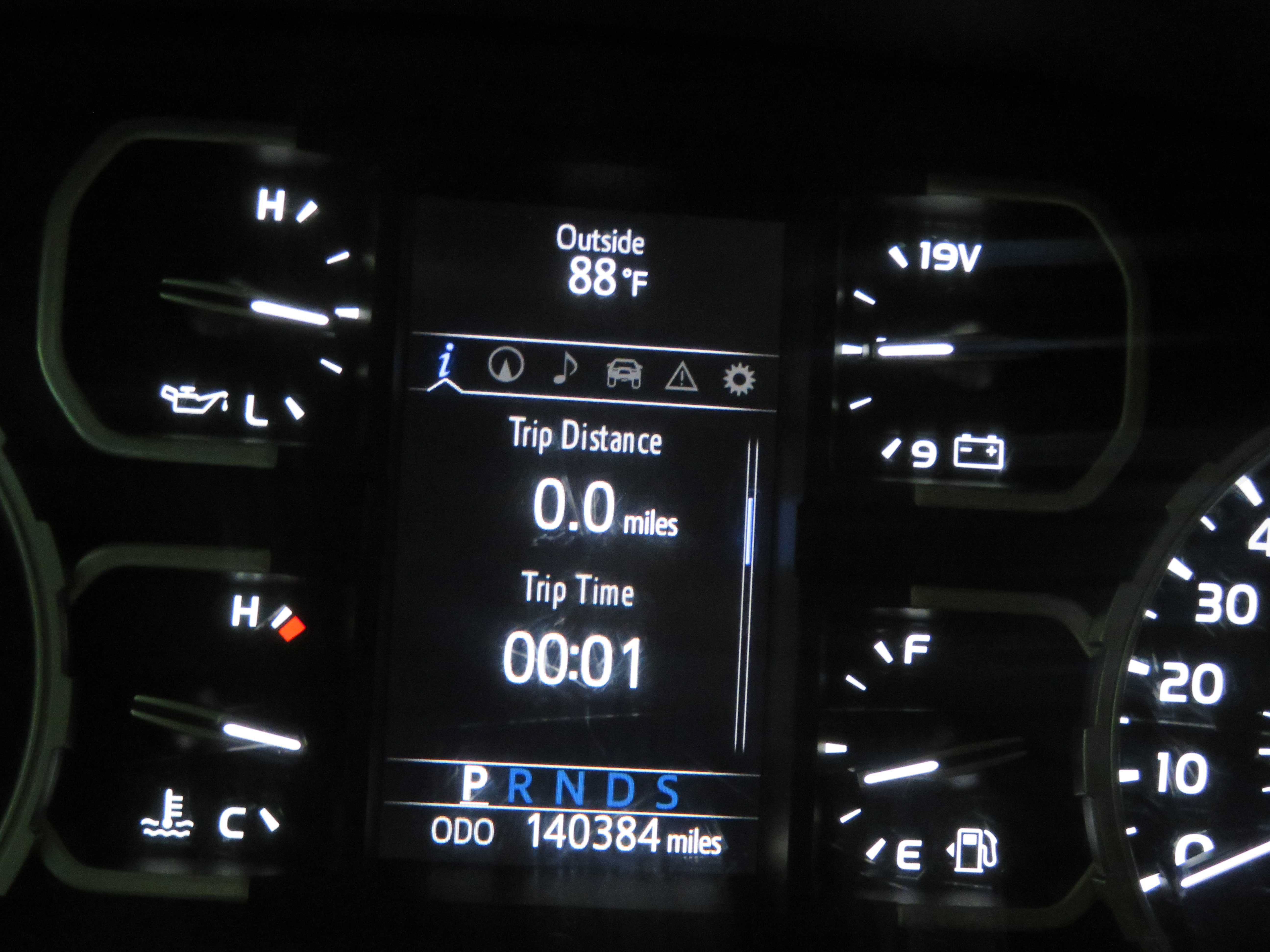 Used 2018 Toyota Tundra SR5 w/ SR5 Upgrade Package AWD/4WD image 31