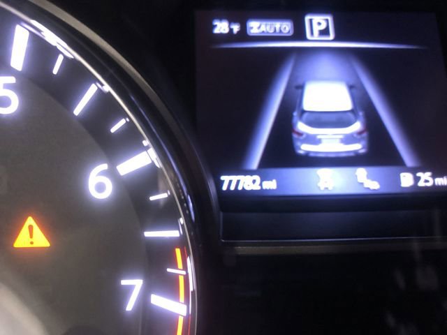 Used 2020 Nissan Pathfinder SV image 18