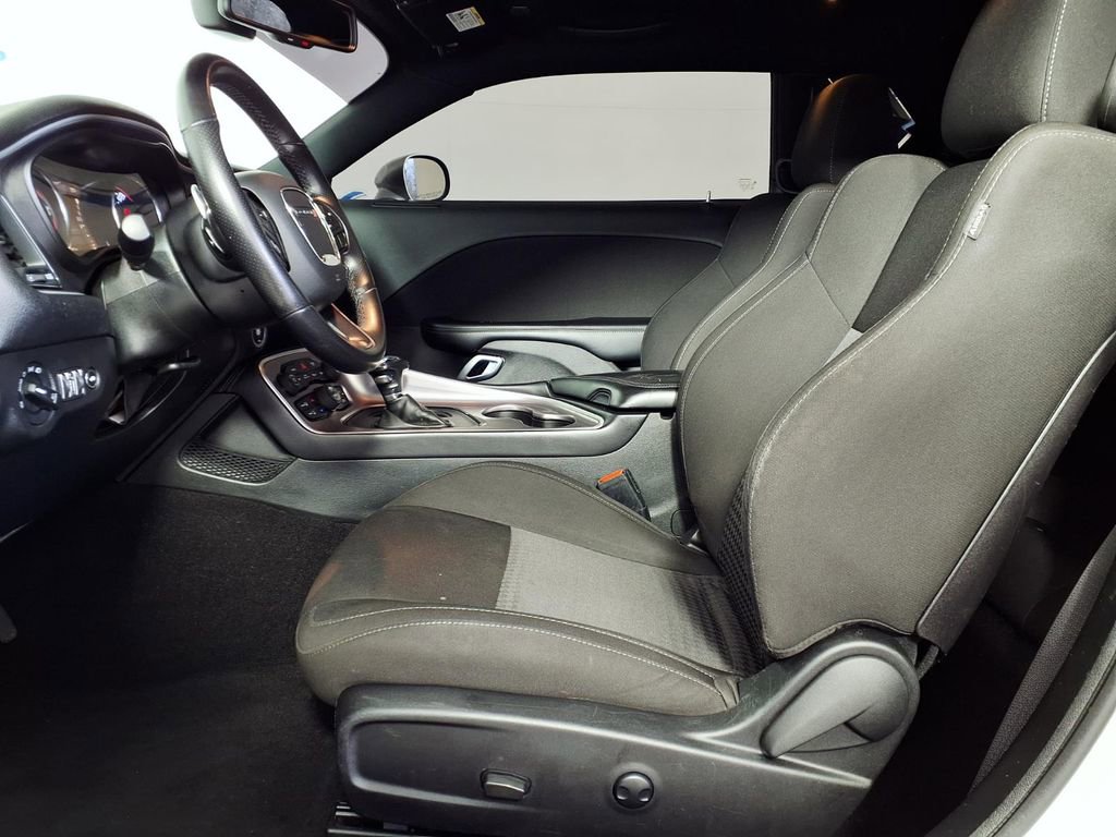 Used 2022 Dodge Challenger GT image 8