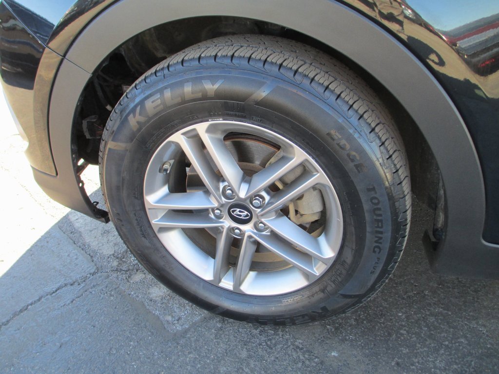 Used 2017 Hyundai Santa Fe Sport image 12