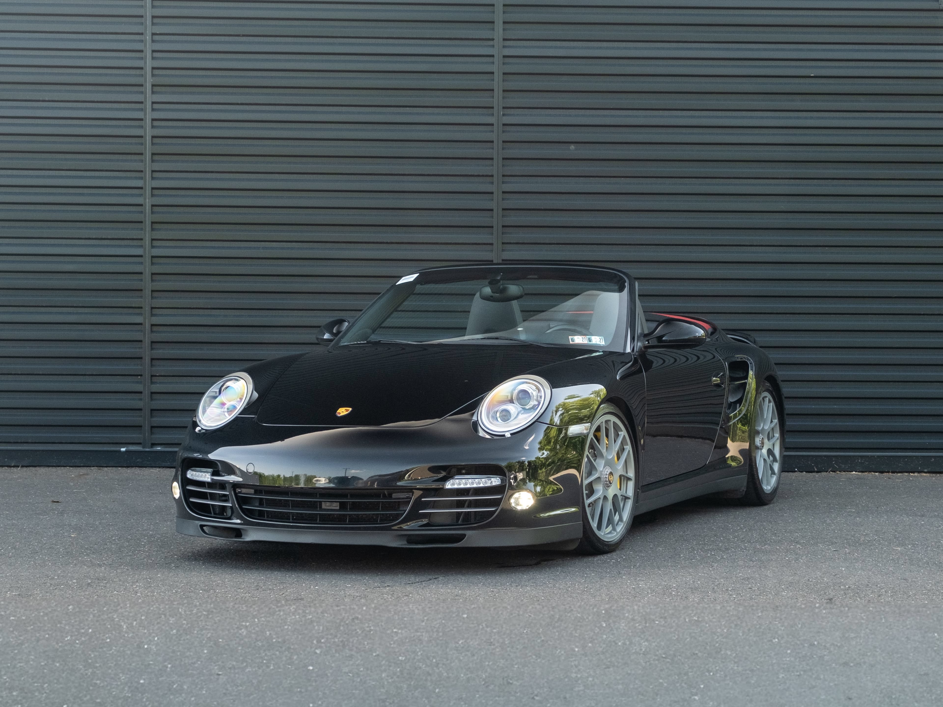 Used 2011 Porsche 911 Turbo S AWD/4WD image 1