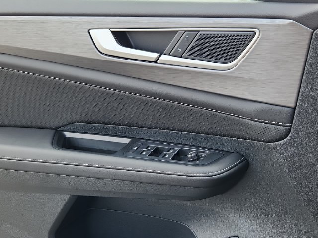 New 2026 Volkswagen Atlas Cross Sport SE AWD/4WD image 6