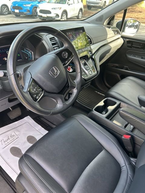 Used 2024 Honda Odyssey Touring image 9
