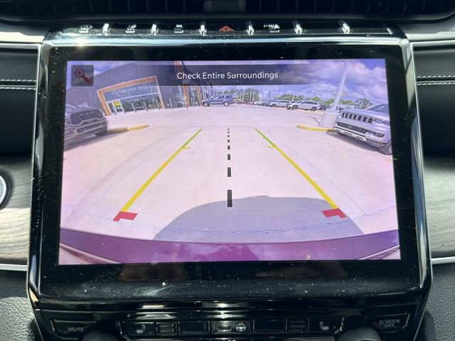 Used 2023 Jeep Grand Cherokee L Limited image 30