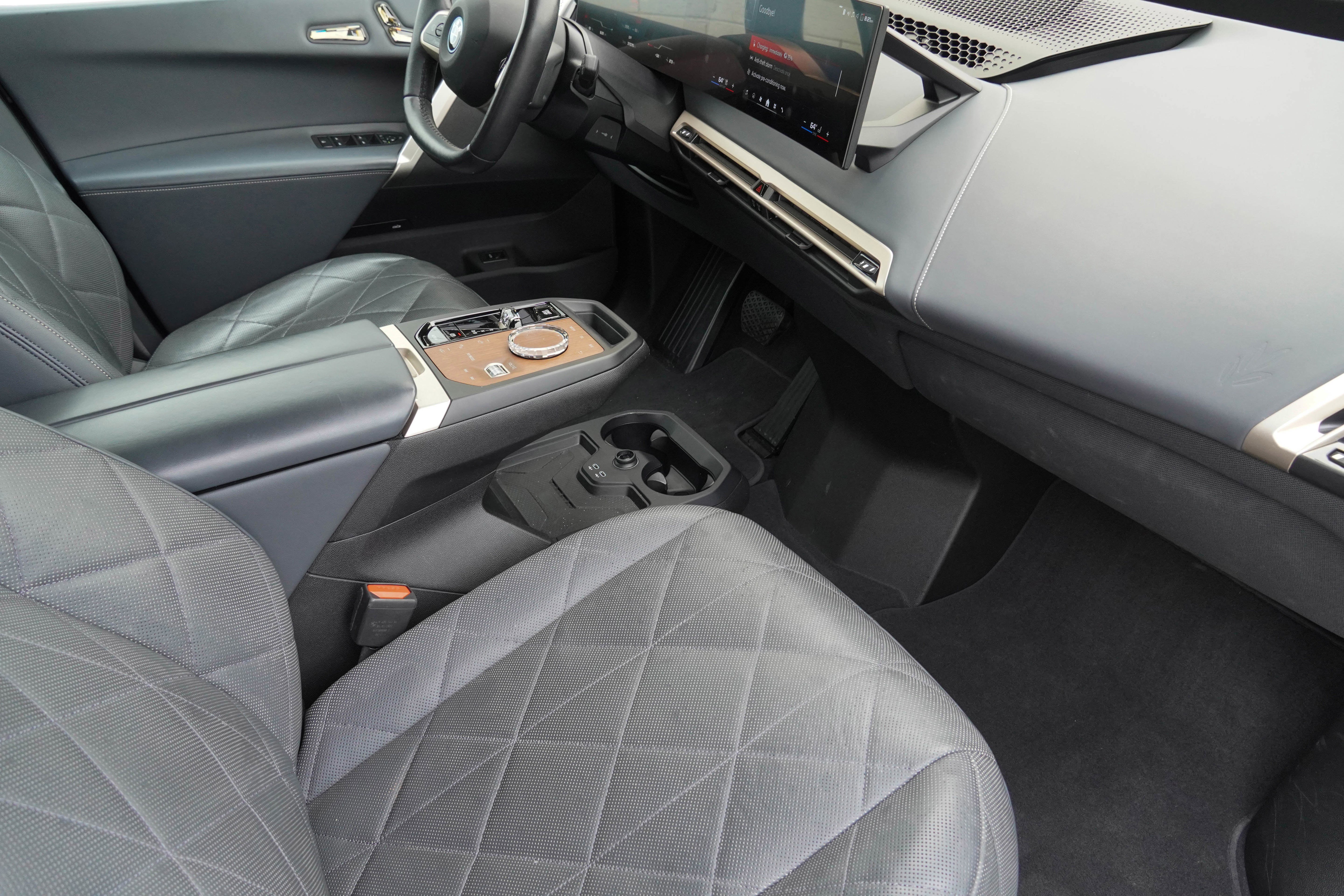 Certified 2024 BMW iX M60 image 10