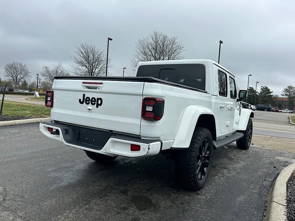 Used 2022 Jeep Gladiator Overland image 11