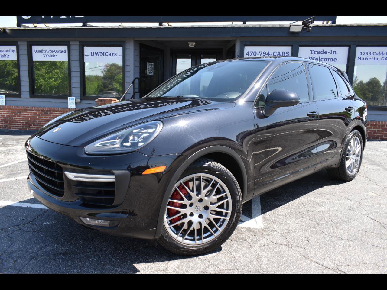 Used 2015 Porsche Cayenne Turbo AWD/4WD image 1