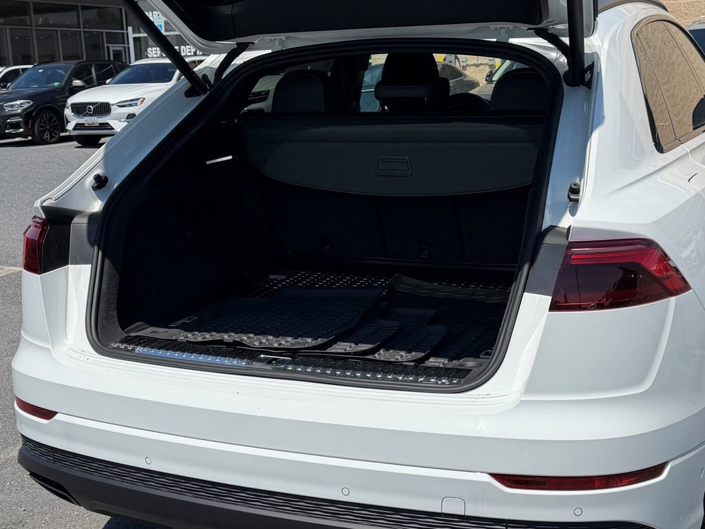 Certified 2025 Audi Q8 Premium Plus AWD/4WD image 20