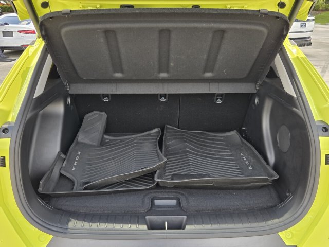 Used 2024 Hyundai Kona Limited FWD image 13