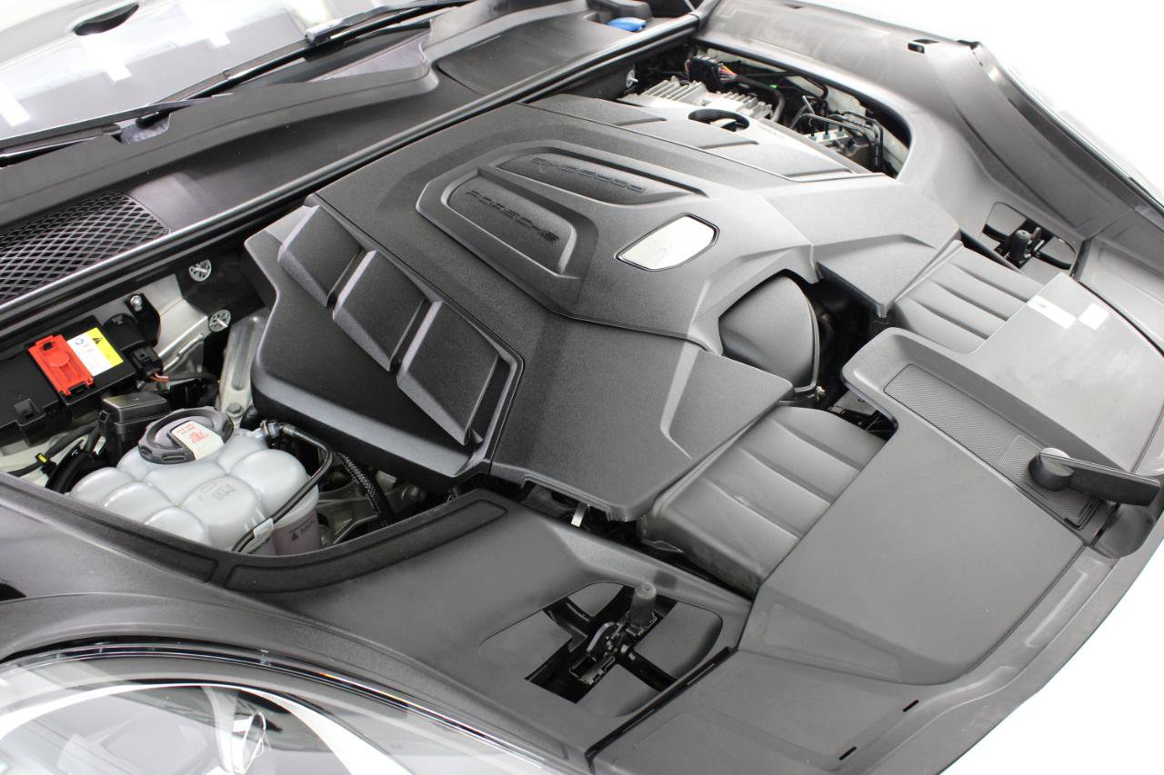 Used 2021 Porsche Cayenne image 76
