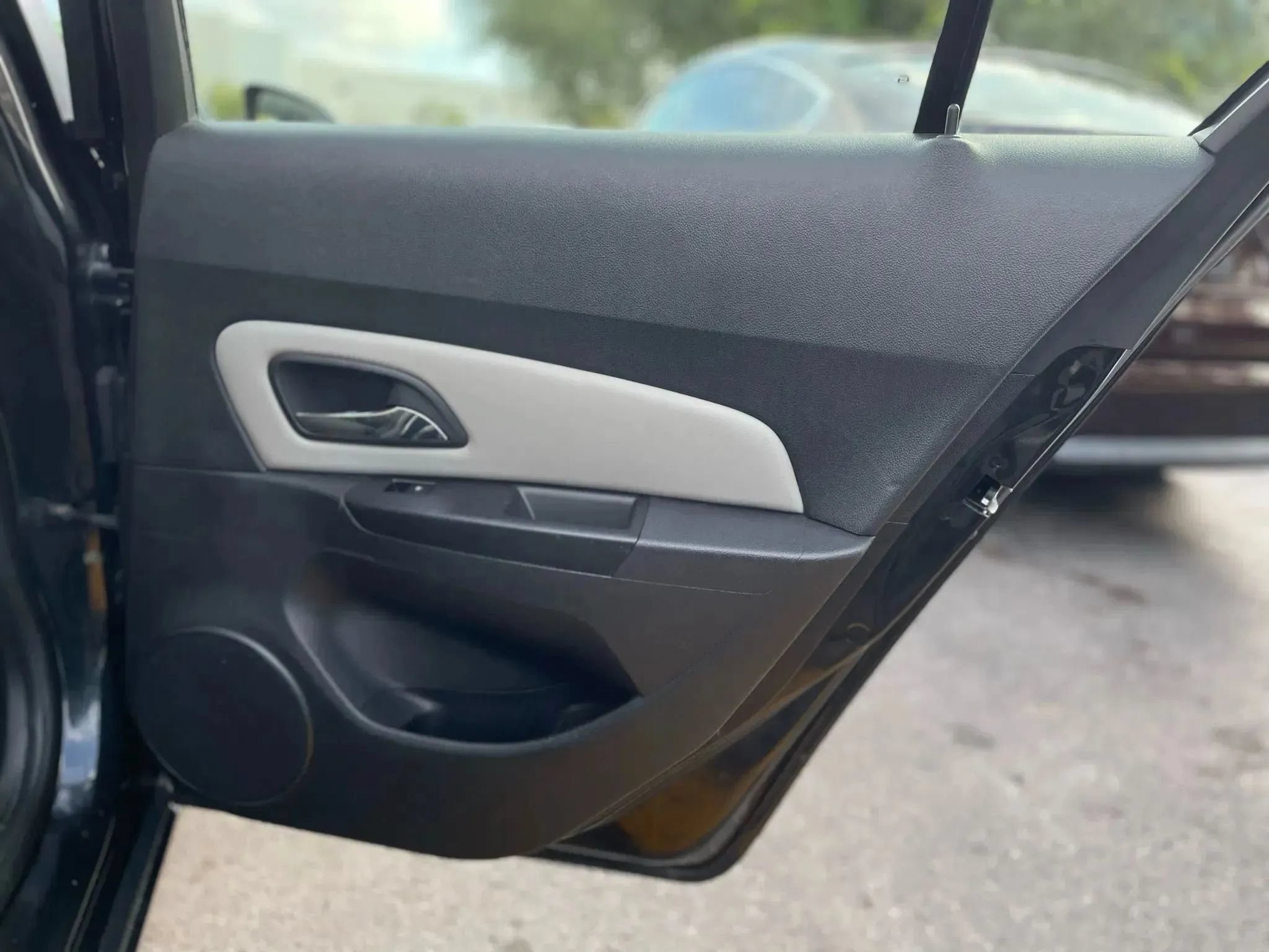Used 2012 Chevrolet Cruze LS w/ Connectivity Package FWD image 33