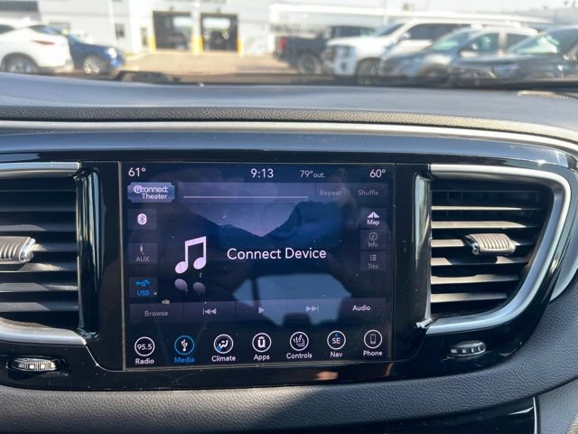 Used 2018 Chrysler Pacifica Touring-L Plus w/ S Appearance Package FWD image 20