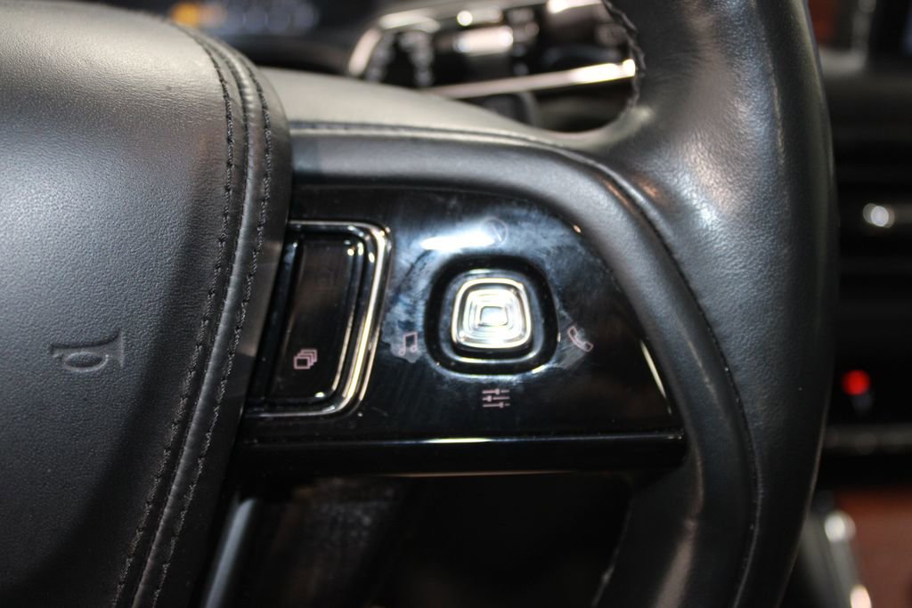 Used 2023 Lincoln Aviator Reserve w/ Jet Appearance Package image 24