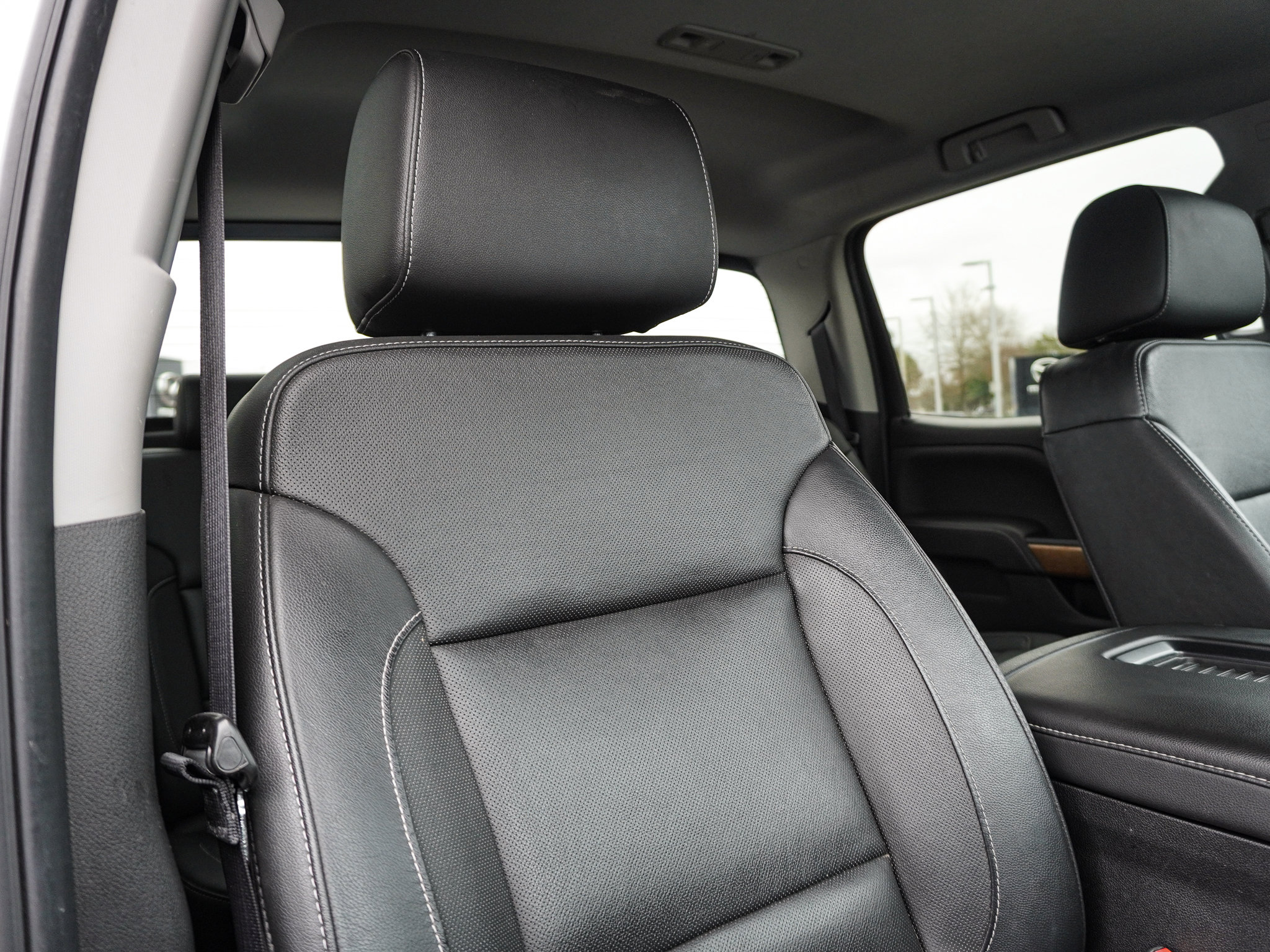 Used 2018 Chevrolet Silverado 1500 LTZ w/ LTZ Plus Package image 33
