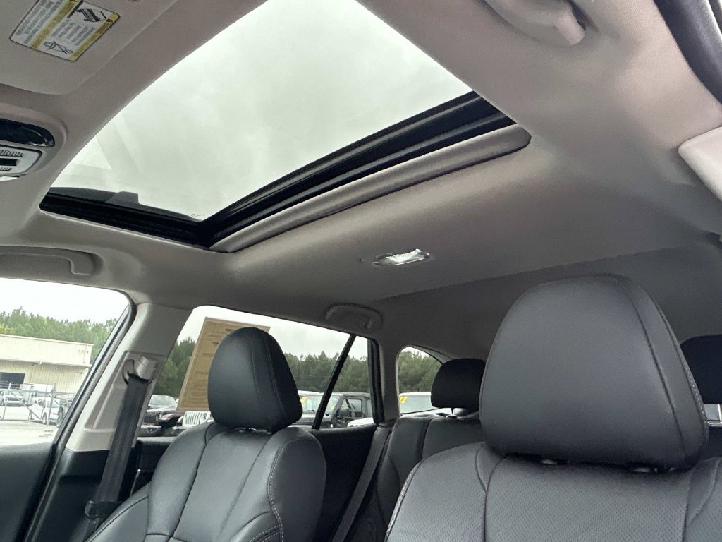 Used 2021 Subaru Outback Limited XT w/ Popular Package #2 AWD/4WD image 19