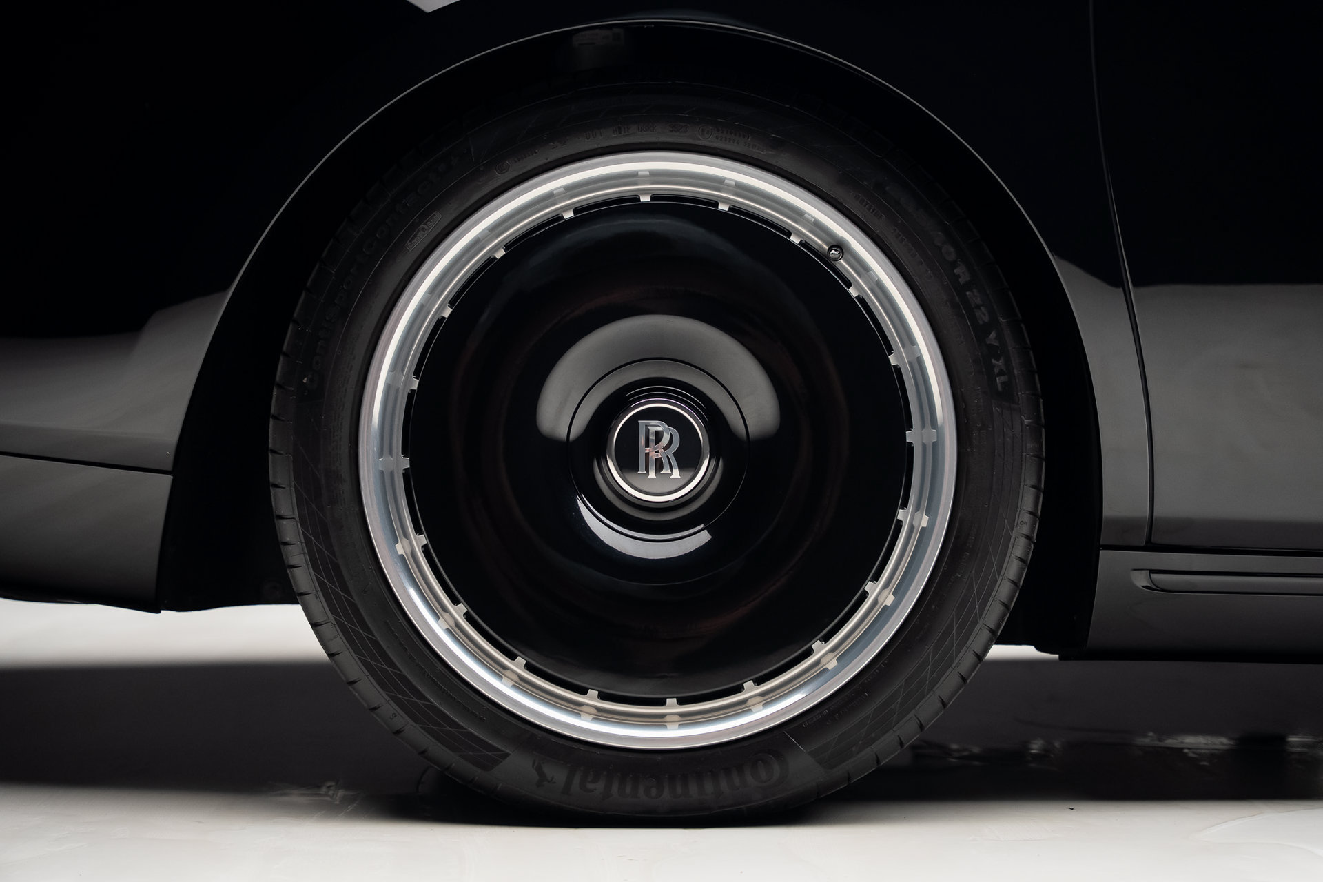 Used 2024 Rolls-Royce Phantom Extended Wheelbase RWD image 36